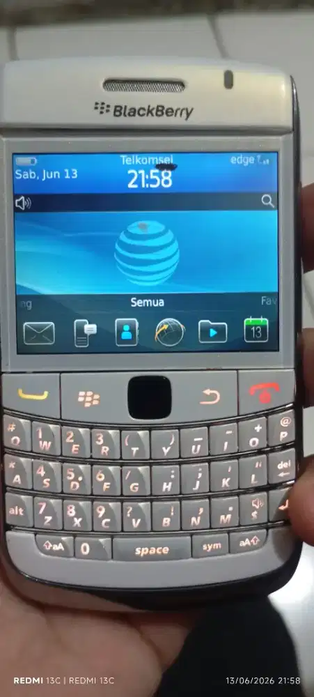 Dijual Hp blackberry Onix 9700 normal fungsi sinyal all operator pm