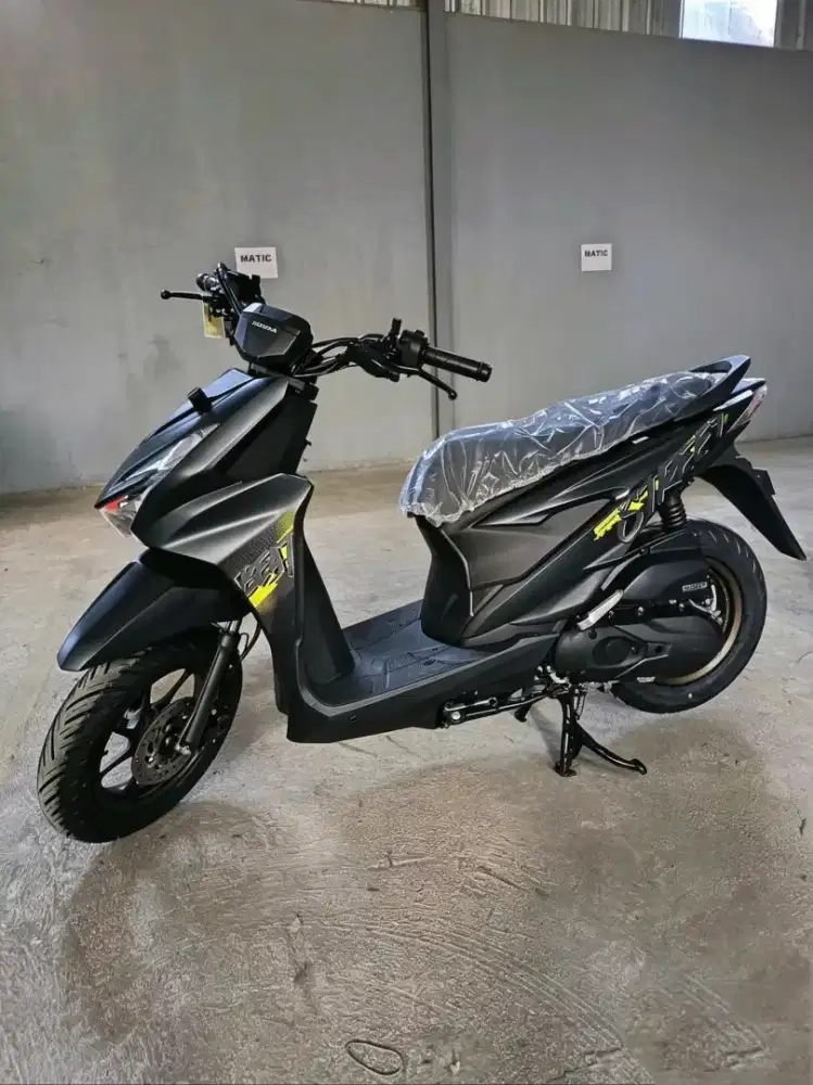 HONDA BEAT STREET BLACK