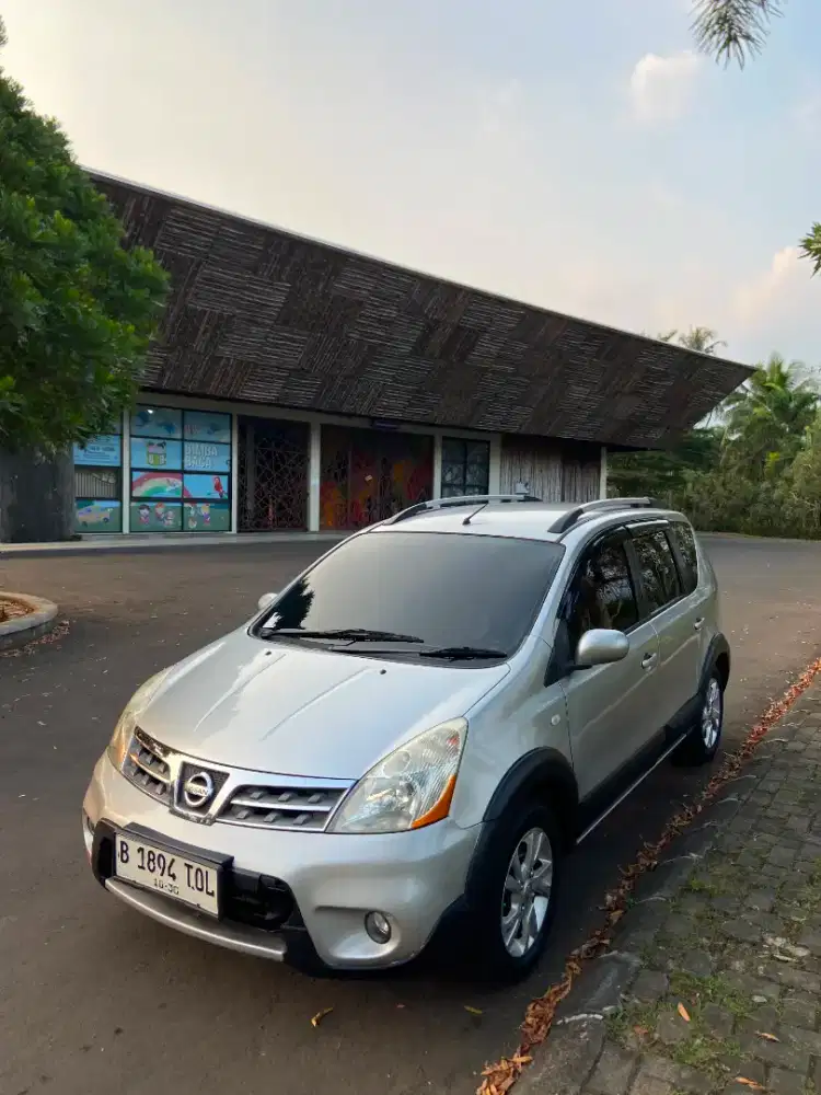 Jual grand livina x gear 2011