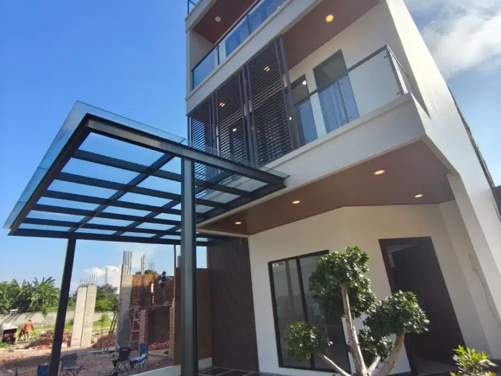 Rumah Mewah 3 1/2 Lt 1 KM TB Simatupang Cilandak KKO