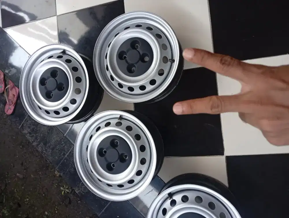 Velg kaleng 14 pcd 4x100 baleno vios soluna agya brio