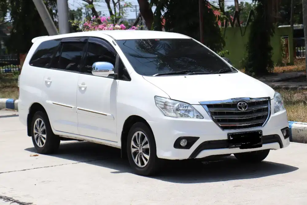 Innova diesel 2015