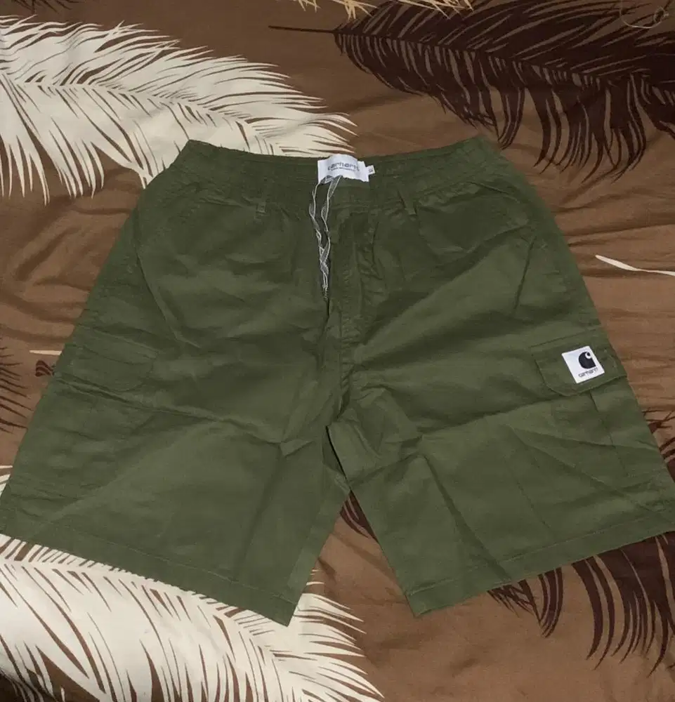 Celana Kargo Carhat warna hijau army