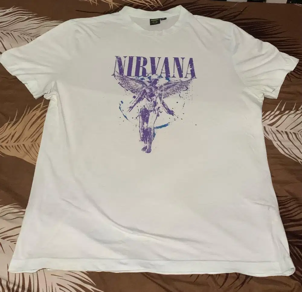 Baju Kaos Band Nirvana tag official big logo