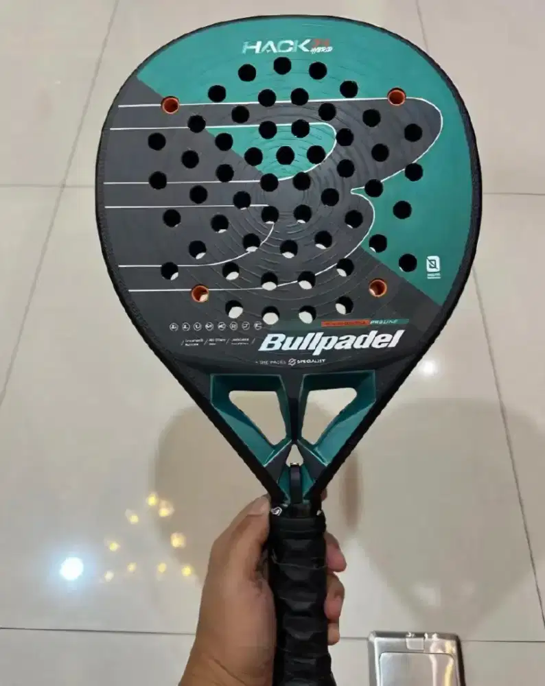 Bullpadel hack 04 Hybrid