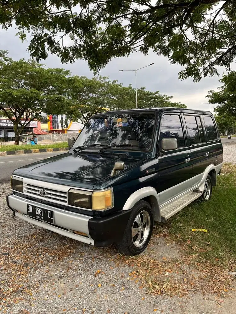 Kijang jantan exclusive tahun 93 pajak hidup 5 speed