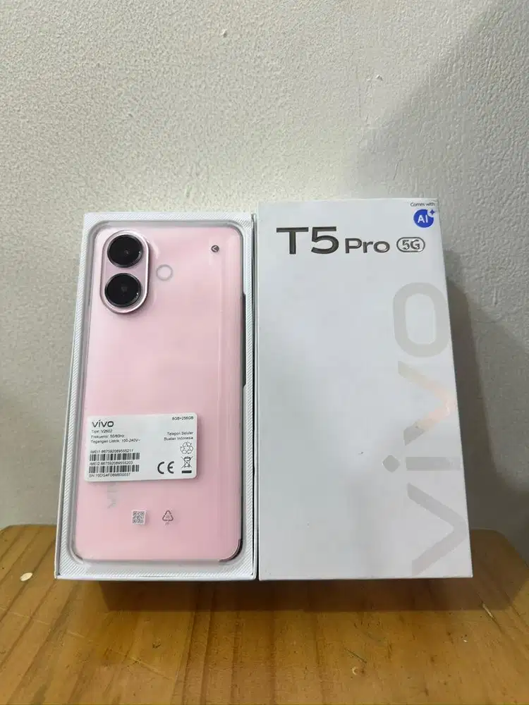 WTS VIVO T5 PRO 5G 8/256 FULLSET LIKE NEW PEMAKAIAN HITUNGAN Seminggu