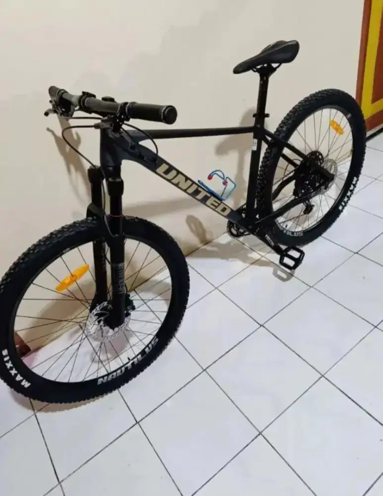 sepeda gunung 27.5 MTB United bike clovis 5.10