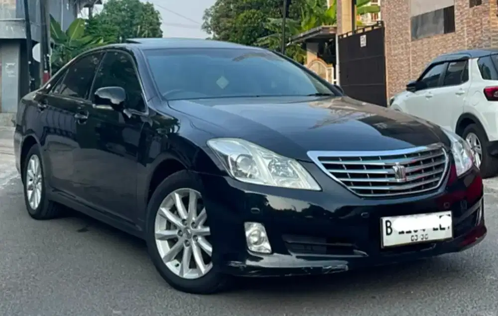 Toyota CRown royal salon 2009