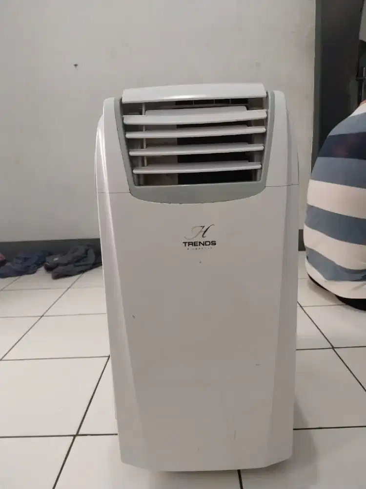 DIJUAL CEPAT AC PORTABLE MERK TRENDS