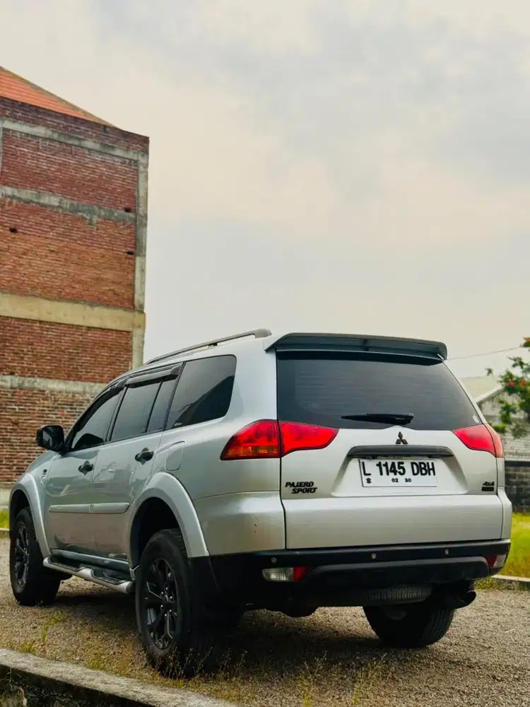 Pajero Sport Dakar 4x4 Build Up CBU Rare