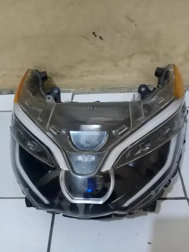 Headlamp PCX 150 K97