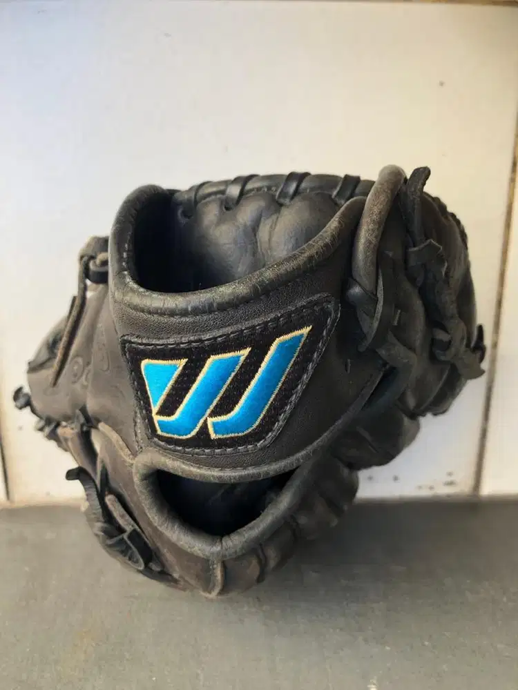 Sarung tangan/glove softball mizuno