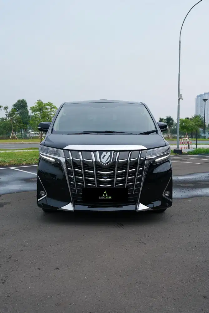 ALPHARD 2.5 G ATPM 2022 BLACK ON BEIGE