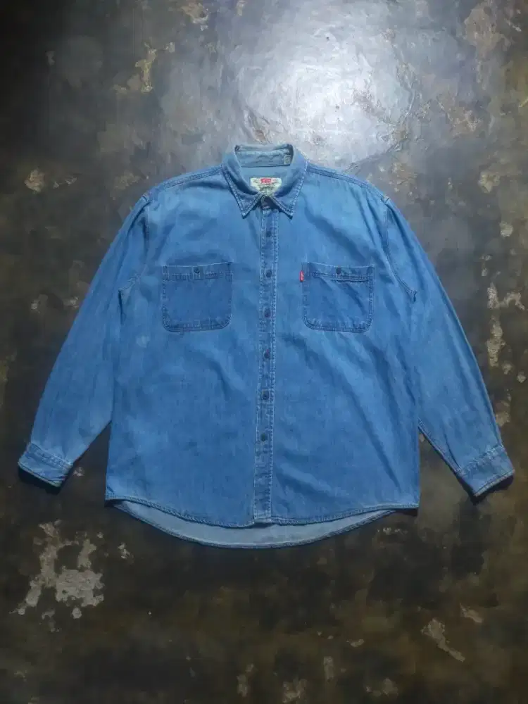 Vintage Levis denim long shirt