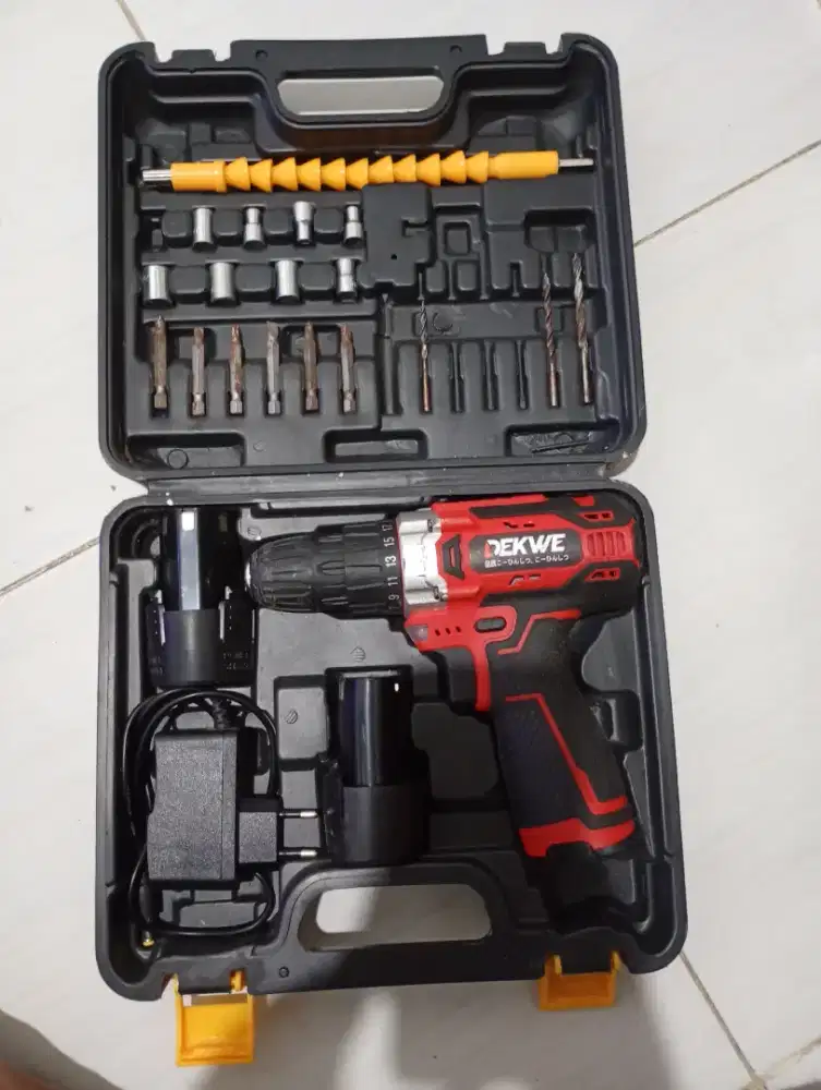 DEKWE DK1012 MESIN BOR BATERAI 12V