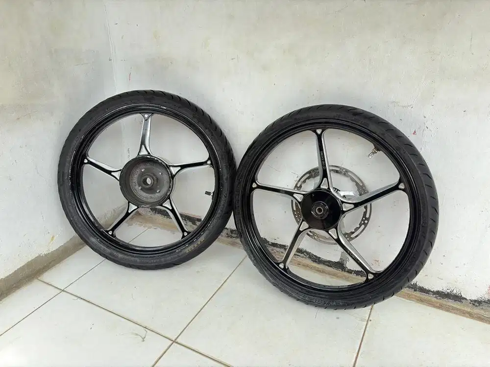 Vnd ak55 ring 17 for pcx 160 abs