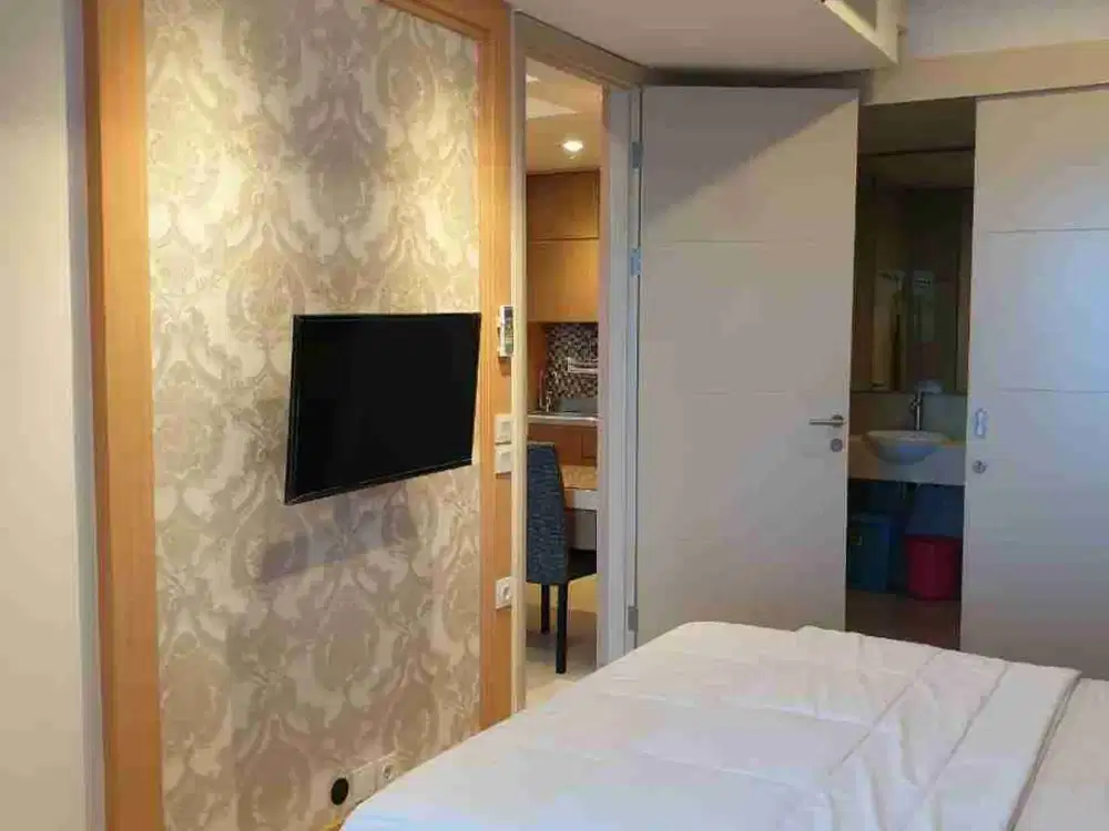JUAL MURAH APARTEMEN LA RIZ MANSION KONEKTING PAKUWON MALL SURABAYA UNIT BAGUS