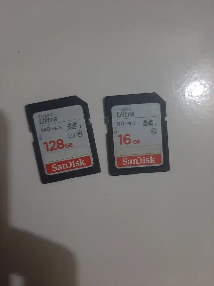 Sandisk Ultra 128 GB + 6 GB  kecepatan 140 mb/s