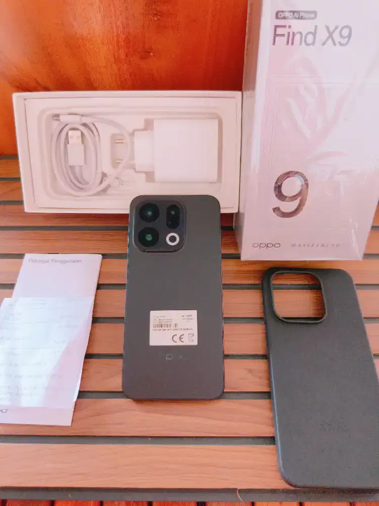 Oppo Find X9 5G 12/256 Mulus Fullset Ori Garansi 2 tahun