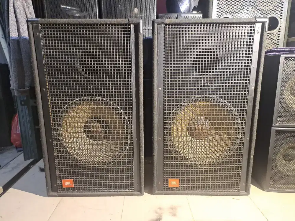 Subwofer jbl sr4718a original usa