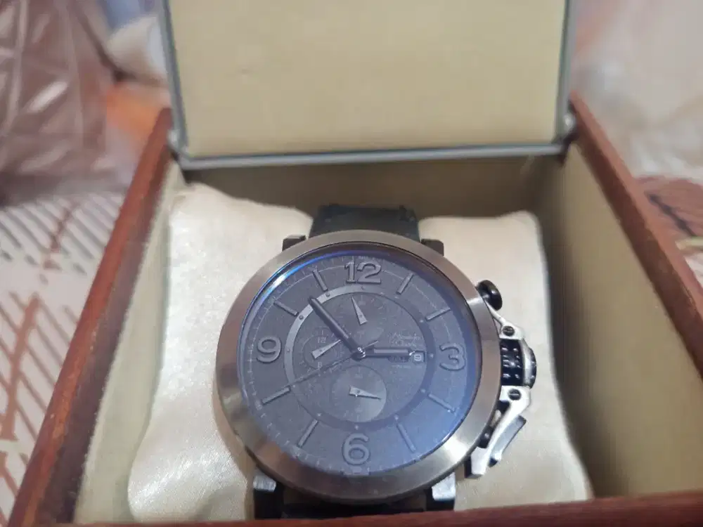 Jual jam tangan koleksi pribadi