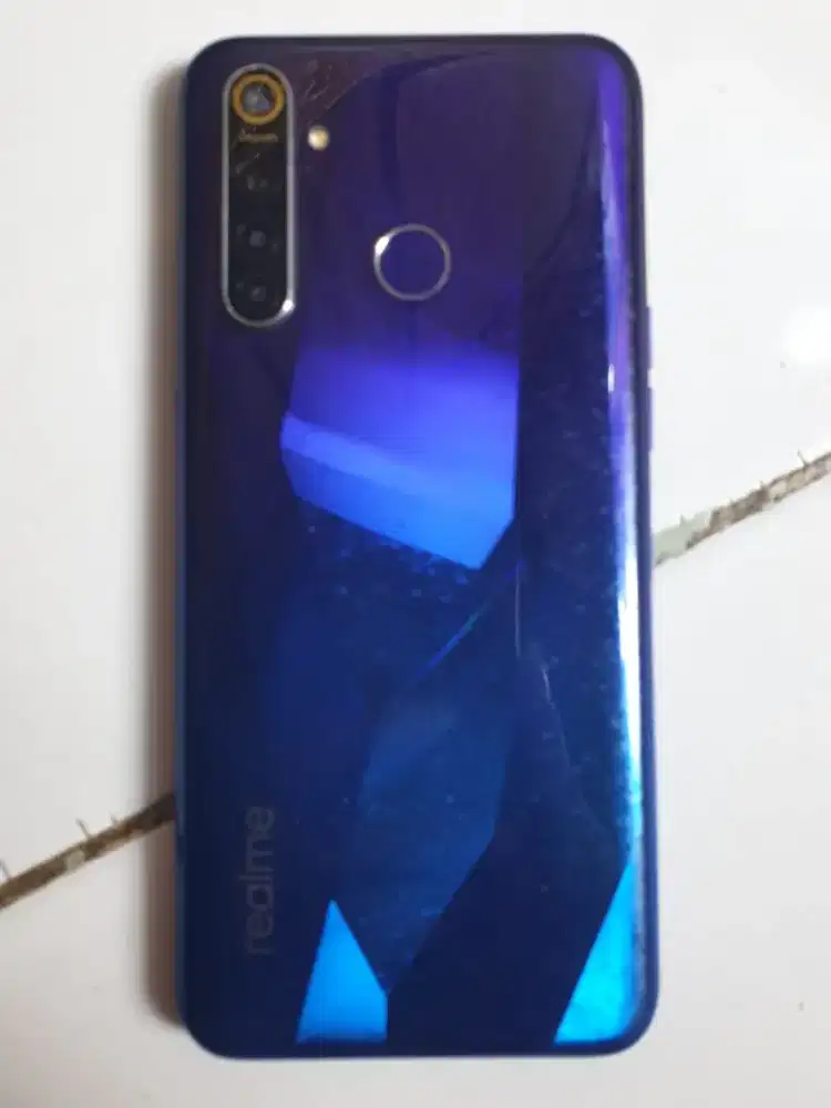 Realme 5 Pro (batangan)