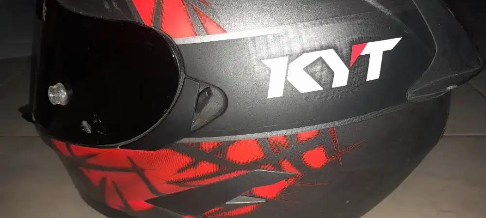KYT Falcon FR Spike
