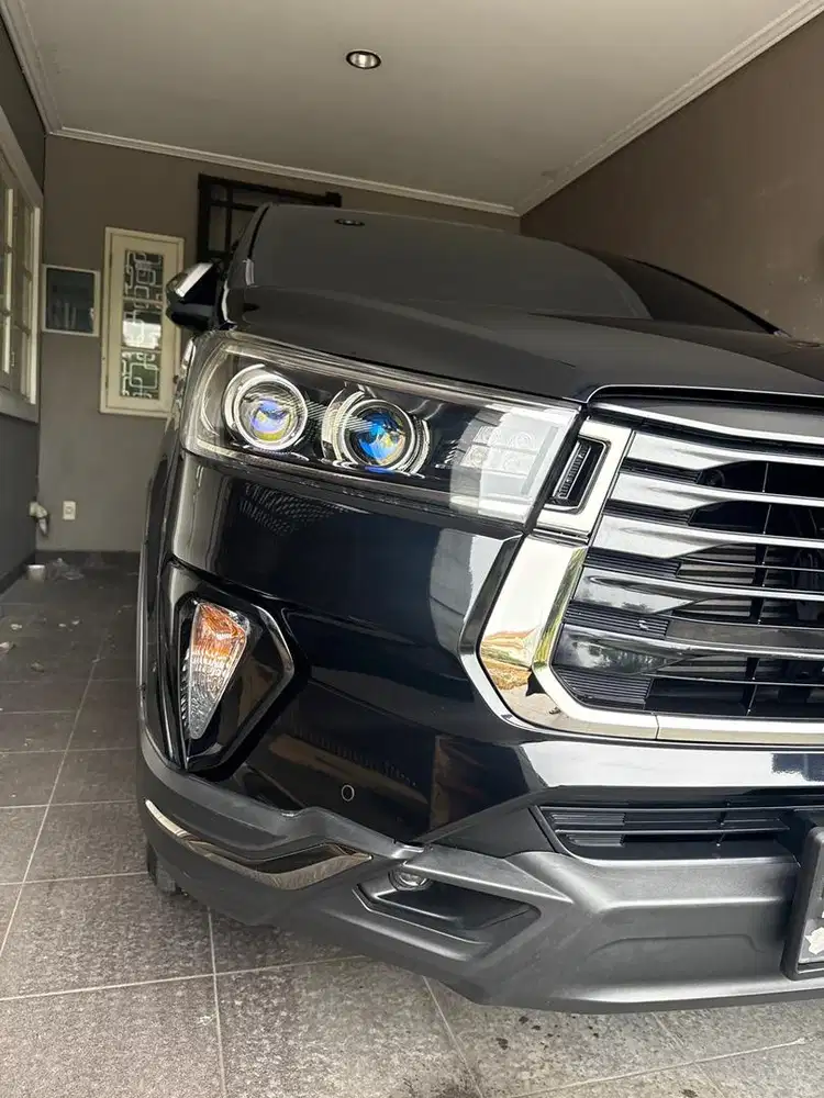 Toyota innova venturer 2021 diesel km low