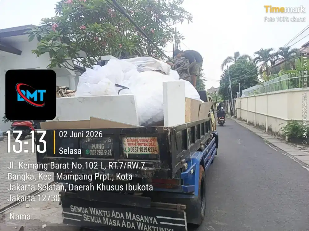Buang puing dan angkut sampah proyek
