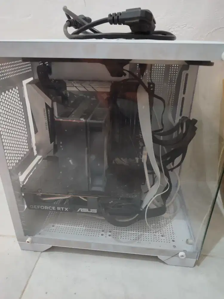 PC GAMING HIGH END