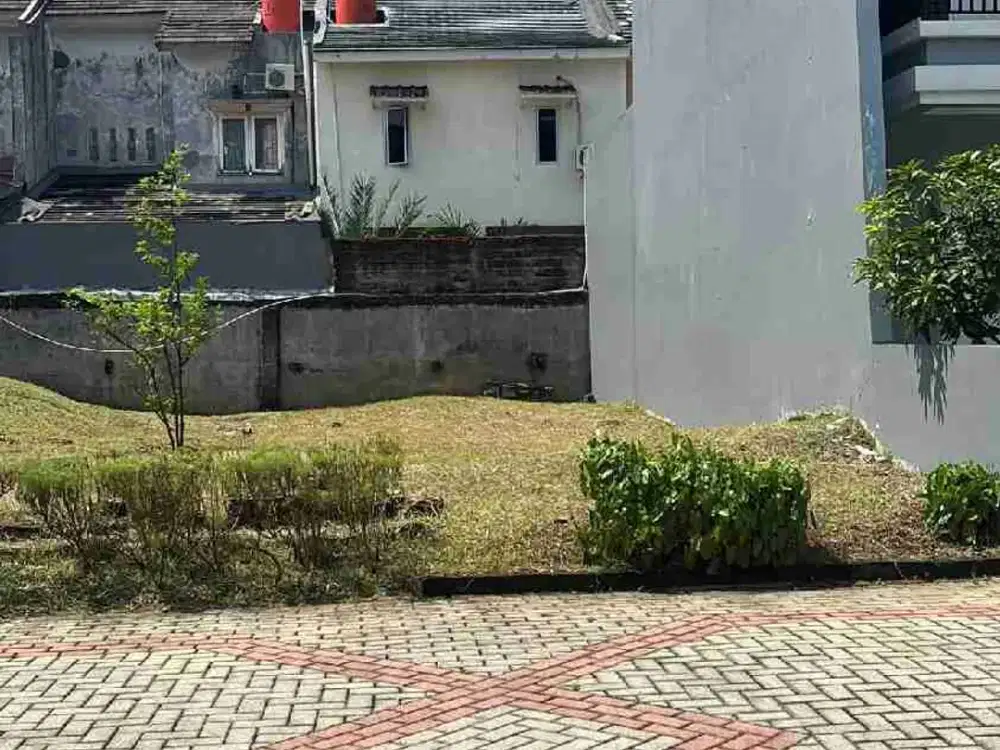 Tanah Hanya 1 menit ke pintu tol dalqn cluster elite Cinere