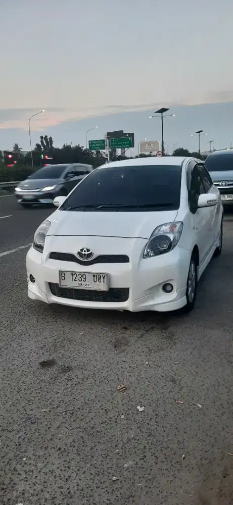 Toyota Yaris 2012 Bensin