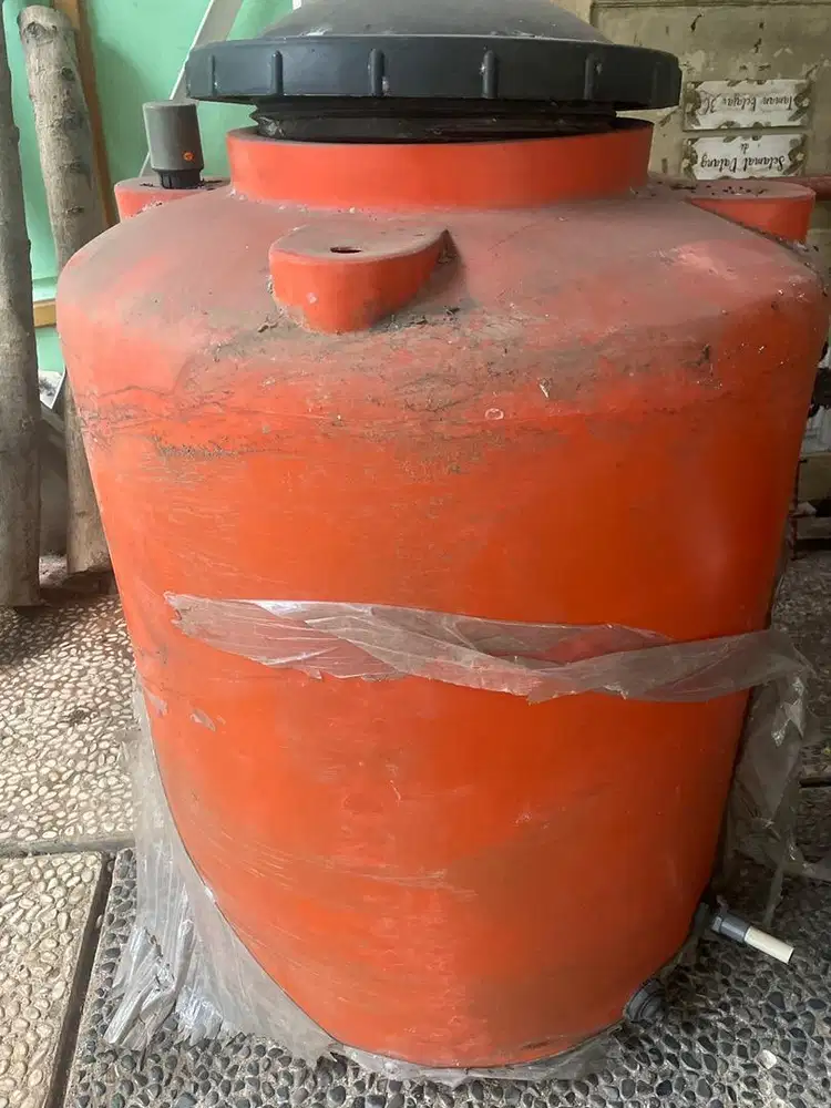Toren Air dan tempat besi