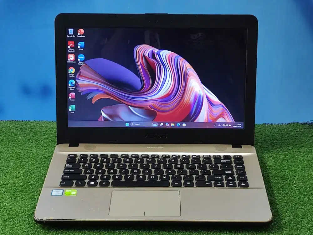 LAPTOP ASUS VIVOBOOK X441UV INTEL CORE i3 + NVIDIA RAM 4 GB SSD 256 GB