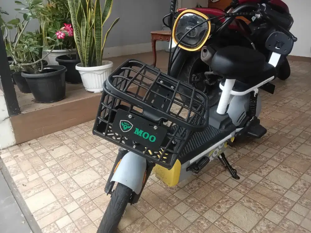 Sepeda Listrik Moo bekas pemakaian