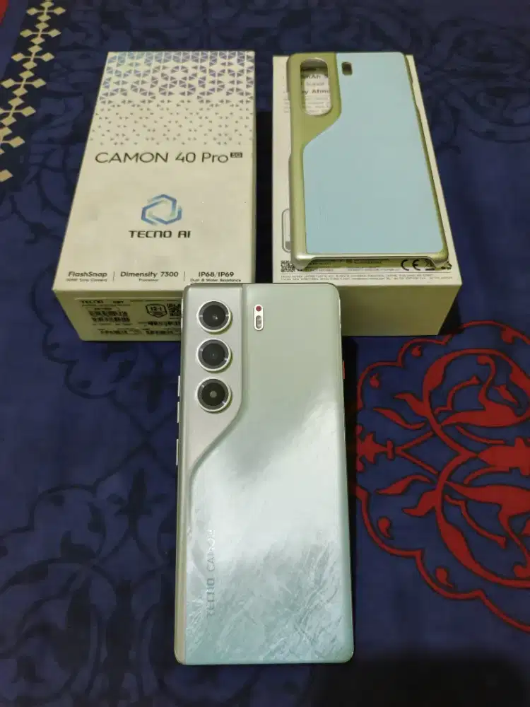 Tecno Camon 40 Pro 5G RAM 12+12/256GB Fullset Garansi Sampai 2027