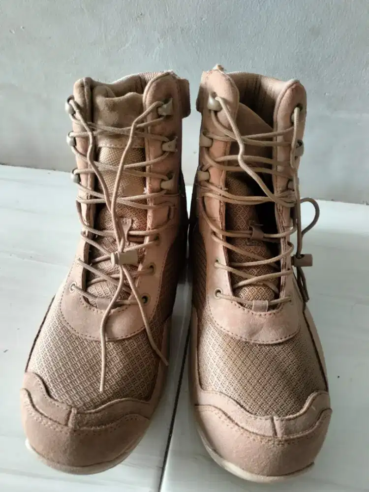 Sepatu Tactical gurun size 41