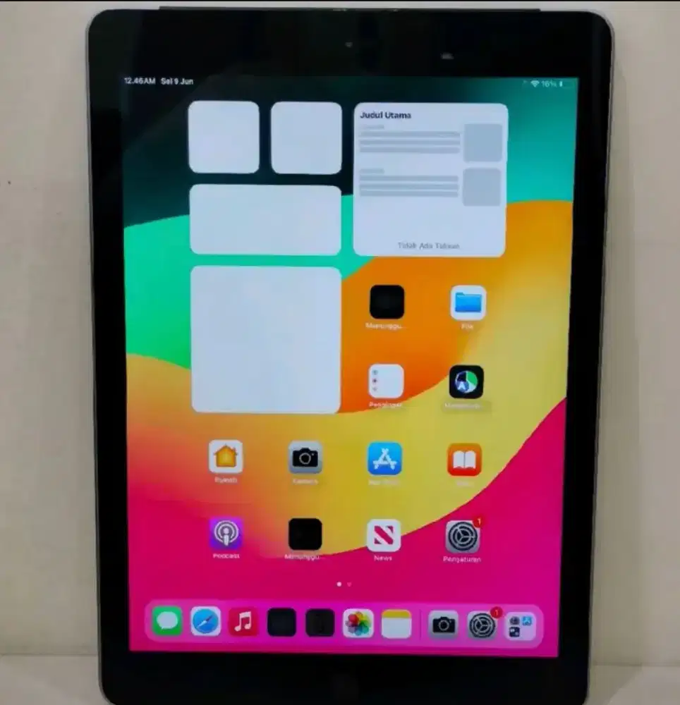 iPad Gen 6th Wi-Fi 32GB Mulus Normal Bebas Reset Charger Only