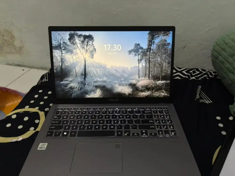 Laptop Asus vivobook X 515 JAB