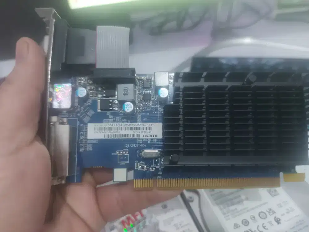 Vga radeon R5 230 1G ddr3 vga,hdmi,dvi-d