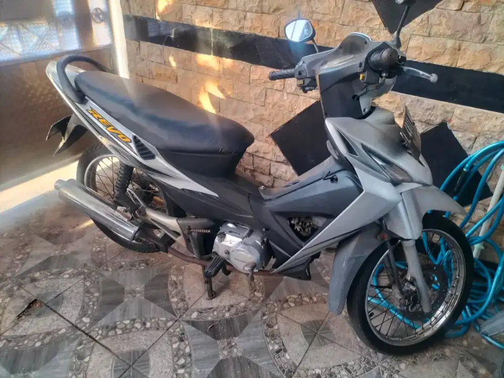 Honda Revo 2007 mesin  hls pjk aman  lkp