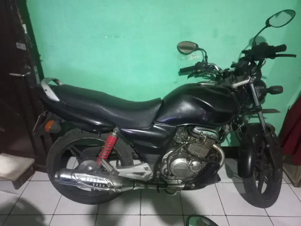 Suzuki Thunder 2010