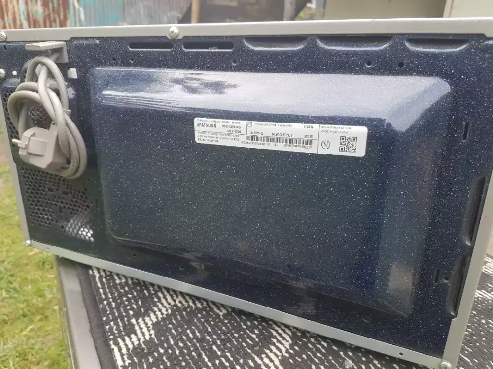 Samsung Microwef oven cramic inside