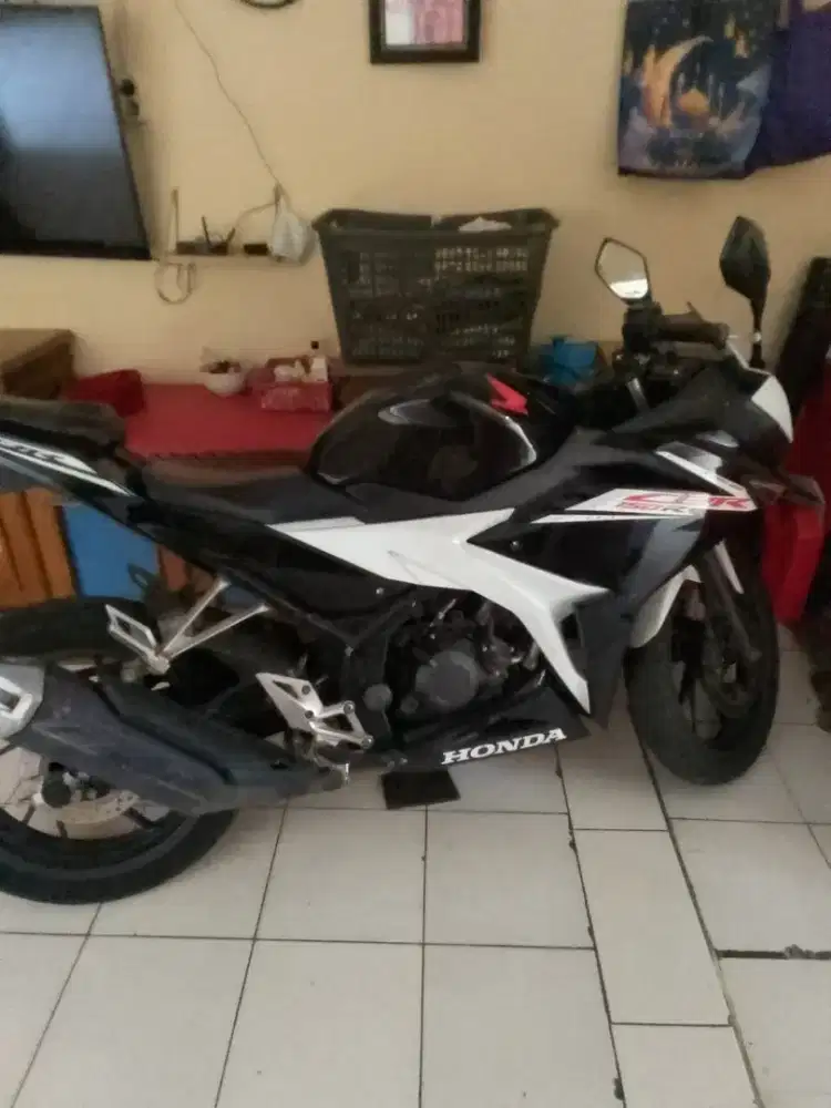 CBR150R jual cepat