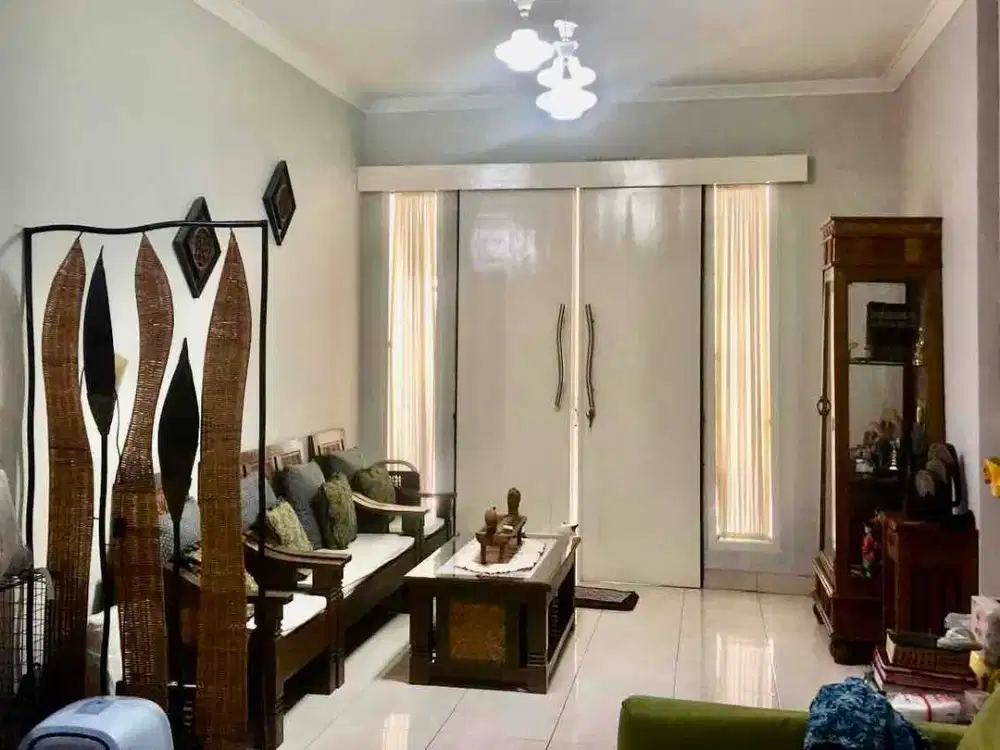 Rumah Dijual The Green BSD – Siap Huni 3 Kamar Tidur LT 120 LB ±200 SHM Nego
