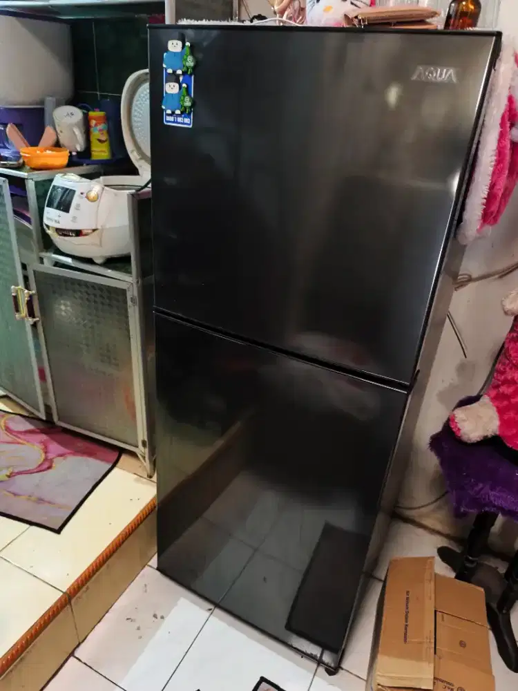 kulkas merek aqua 2 pintu muluss