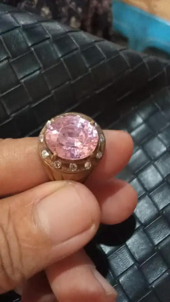 Cincin Batu Permata