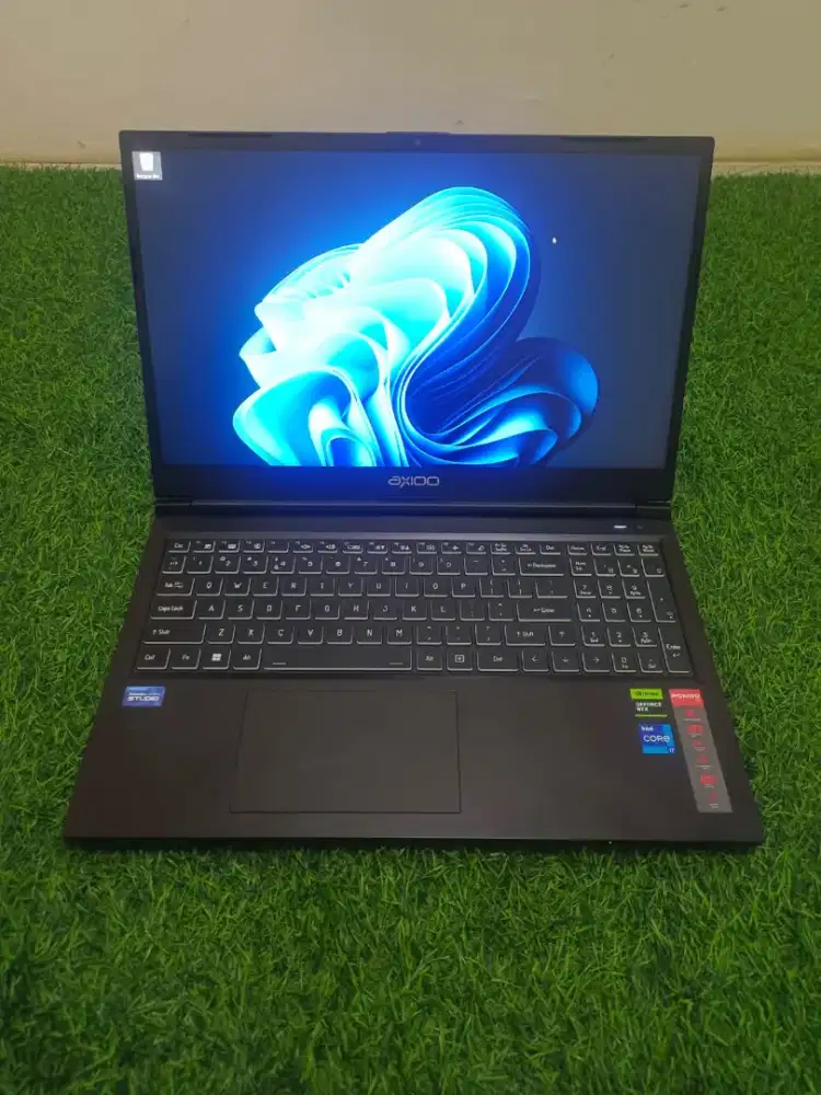 Axioo pongo 725 mulus no minus i7 gen 12H RTX 2050
