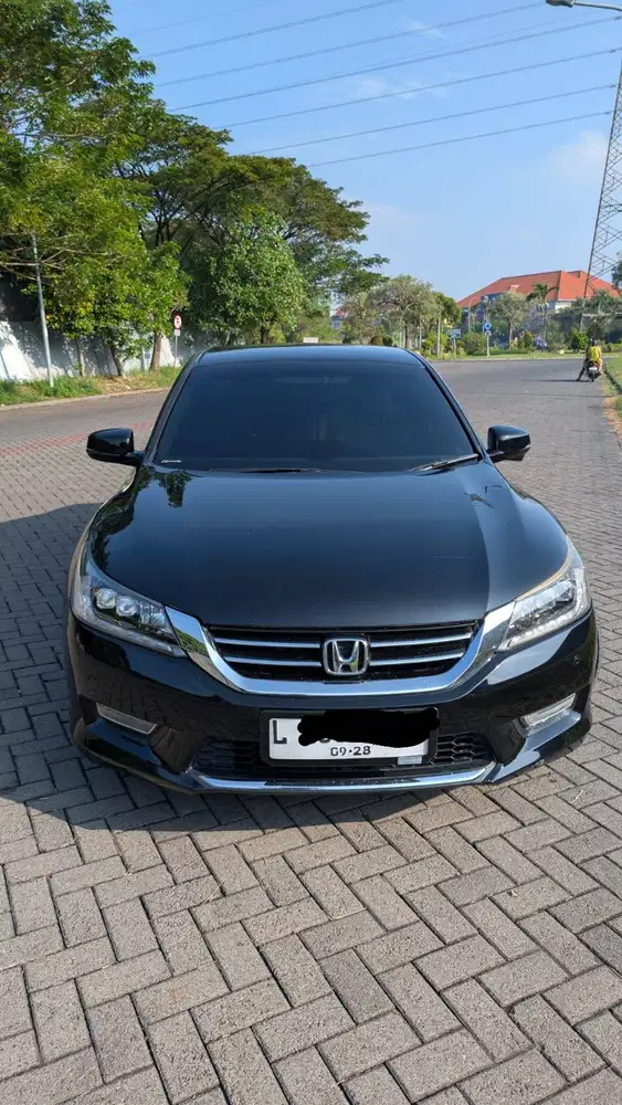 HONDA ACCORD 2013 FACELIFT - BLACK PEARL